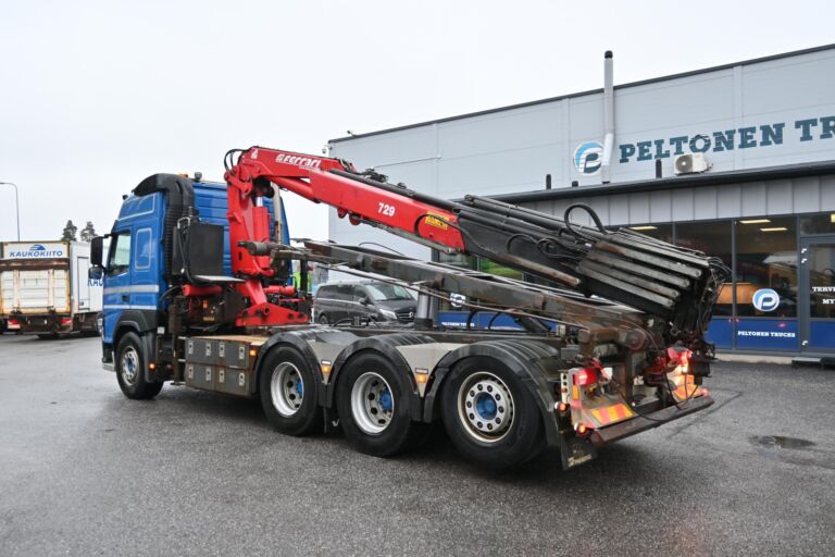 Volvo FM460 8x4*4 Tulossa