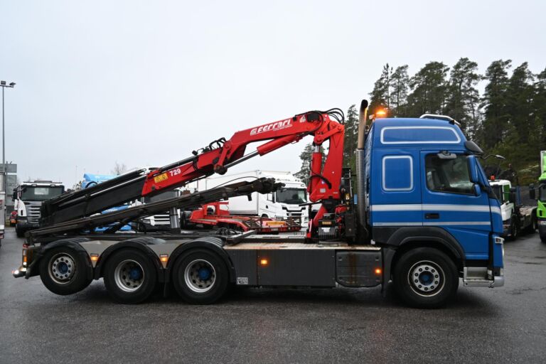 Volvo FM460 8x4*4 Tulossa