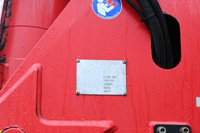 Volvo FM460 8x4*4 Tulossa