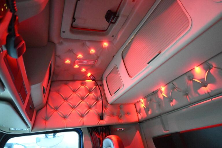 Volvo FM460 8x4*4 Tulossa