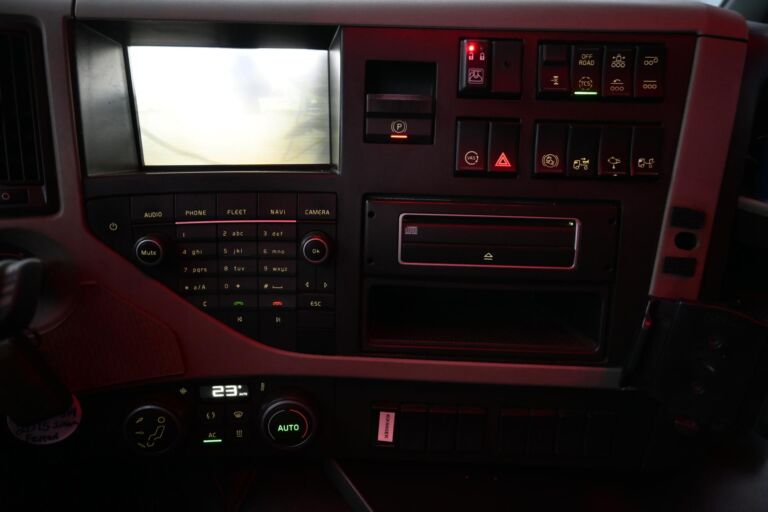 Volvo FM460 8x4*4 Tulossa