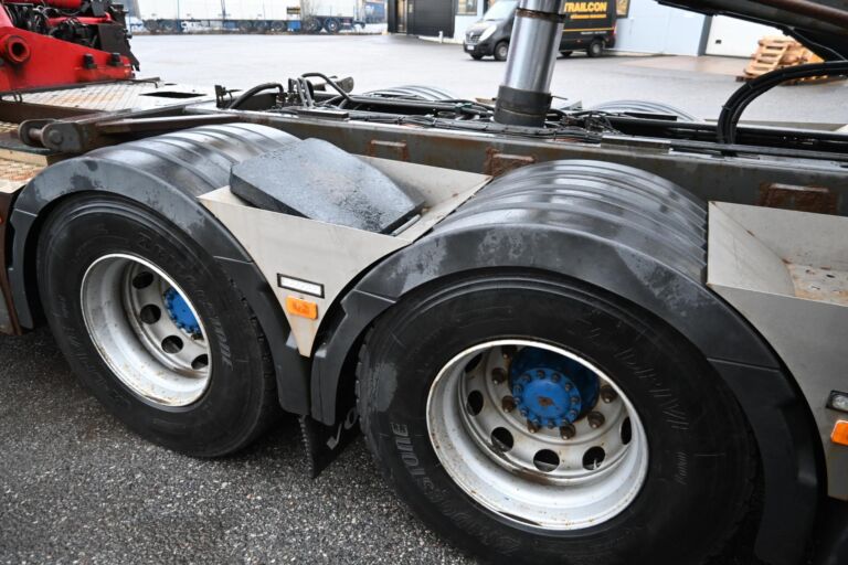 Volvo FM460 8x4*4 Tulossa