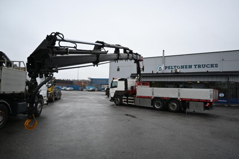 Volvo FM460 6x2 HMF3000K7