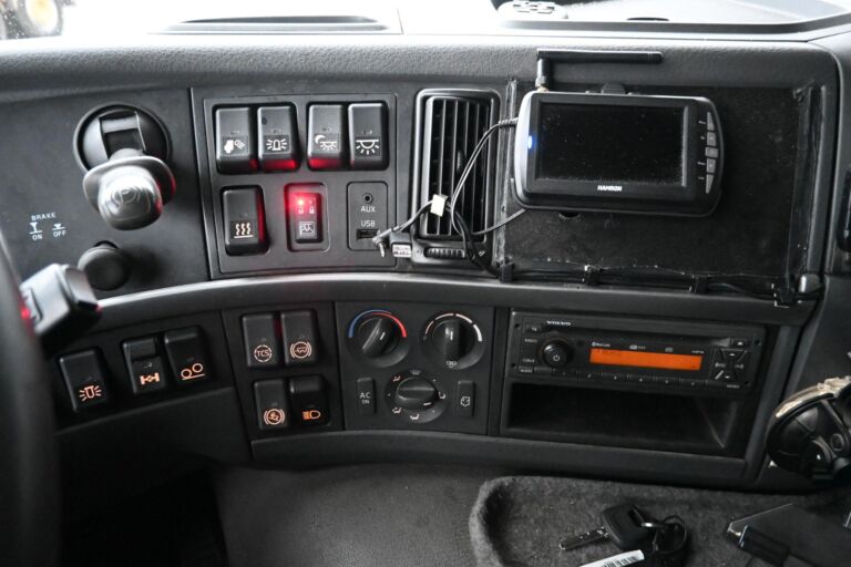 Volvo FM460 6x2 HMF3000K7