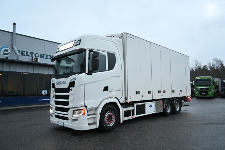 Scania S500 6x2 Siisti