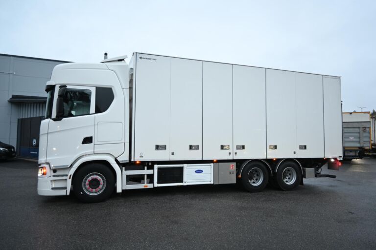 Scania S500 6x2 Siisti