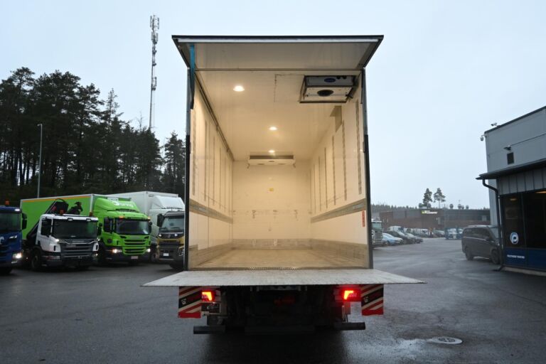 Scania S500 6x2 Siisti