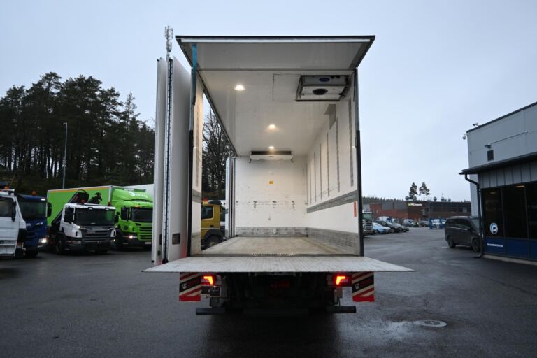 Scania S500 6x2 Siisti