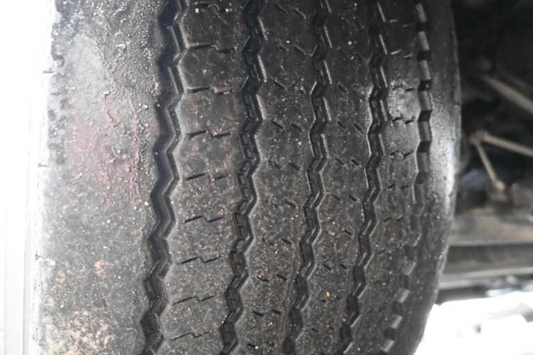 Scania R580 6x4 vetopöytäauto