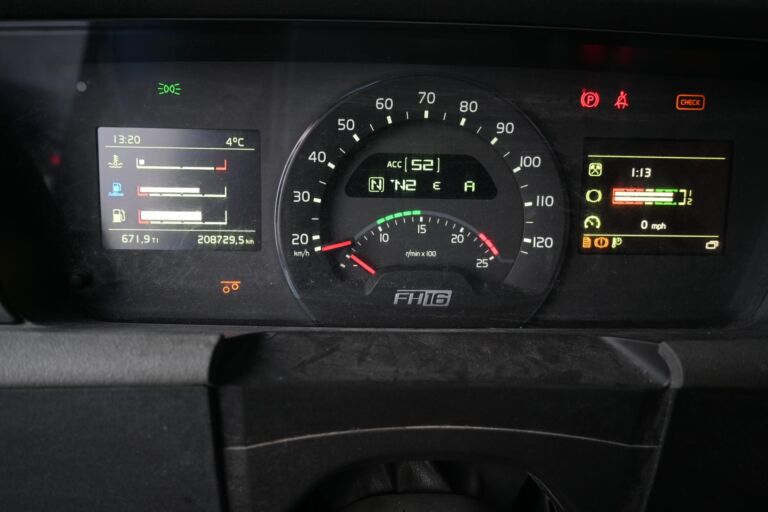 Volvo FH750 8x4*4 Tridem maansiirto