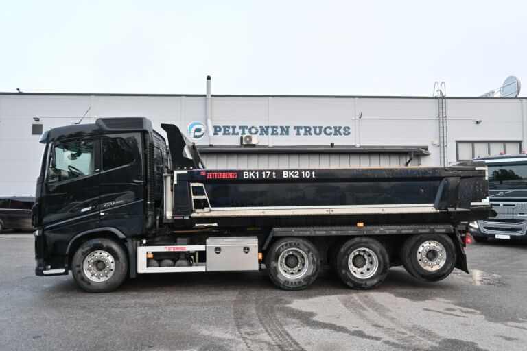 Volvo FH750 8x4*4 Tridem maansiirto