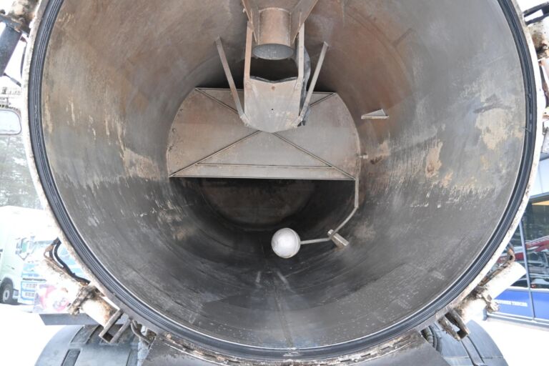 Volvo FH460 8x4*4 EURMARK