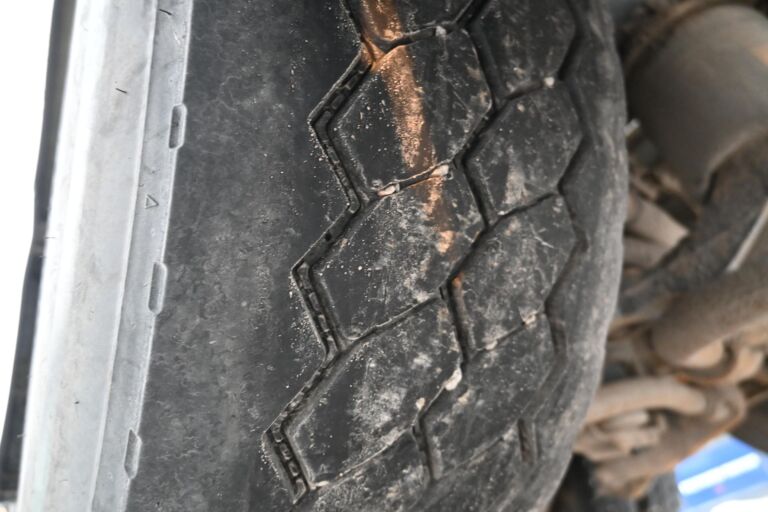 Volvo FMX500 8x4 maansiirtoauto