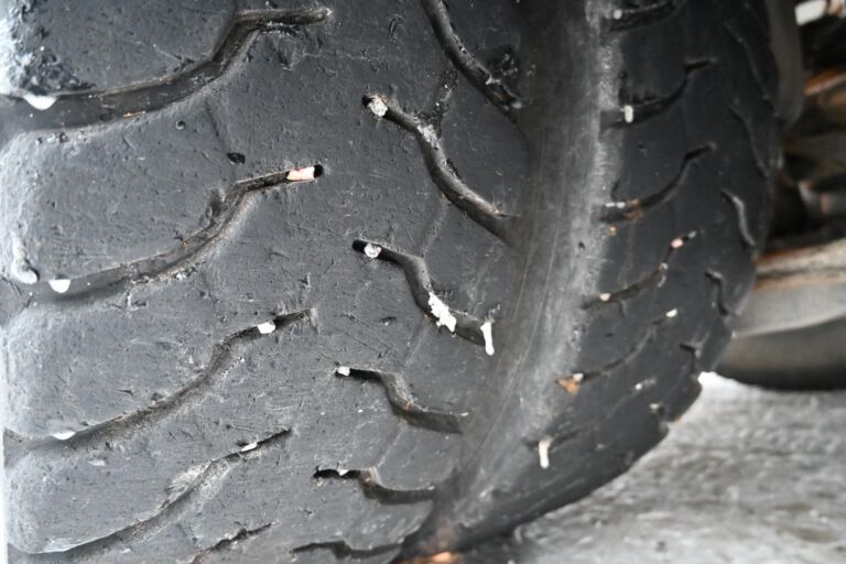 Volvo FMX500 8x4 maansiirtoauto