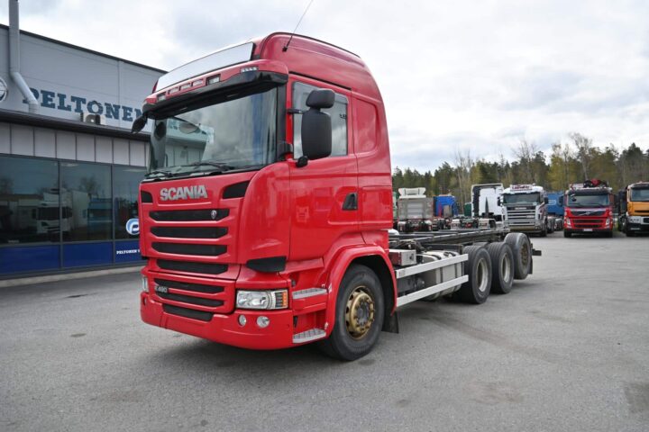 Scania R490 8×4 Etukippi / alusta
