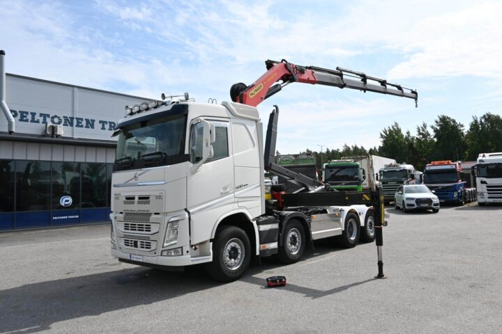Volvo FH500 8×2 Euro 6 Palfinger 26