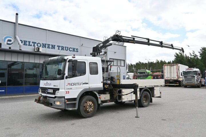 Mercedes-Benz Atego 1425 4×2 HIAB