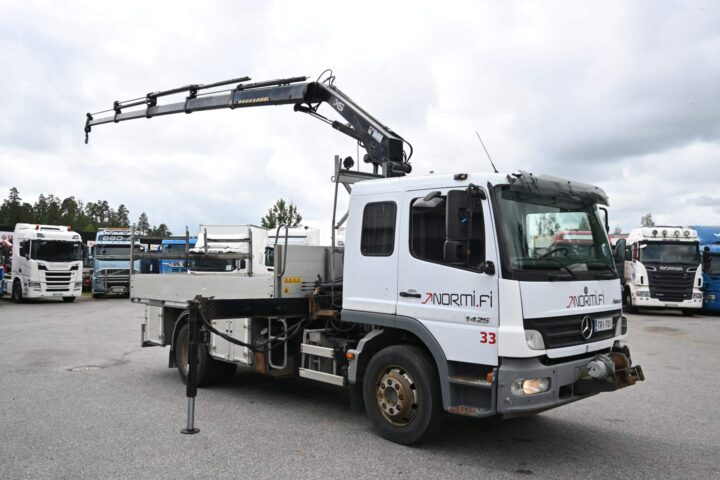 Mercedes-Benz Atego 1425 4×2 HIAB