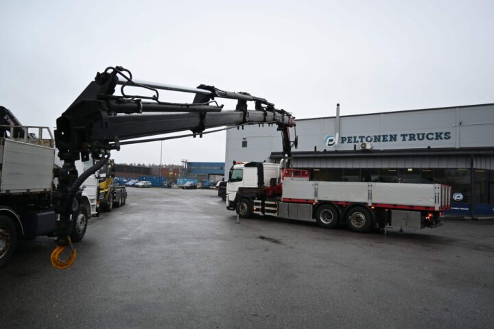 Volvo FM460 6×2 HMF3000K7