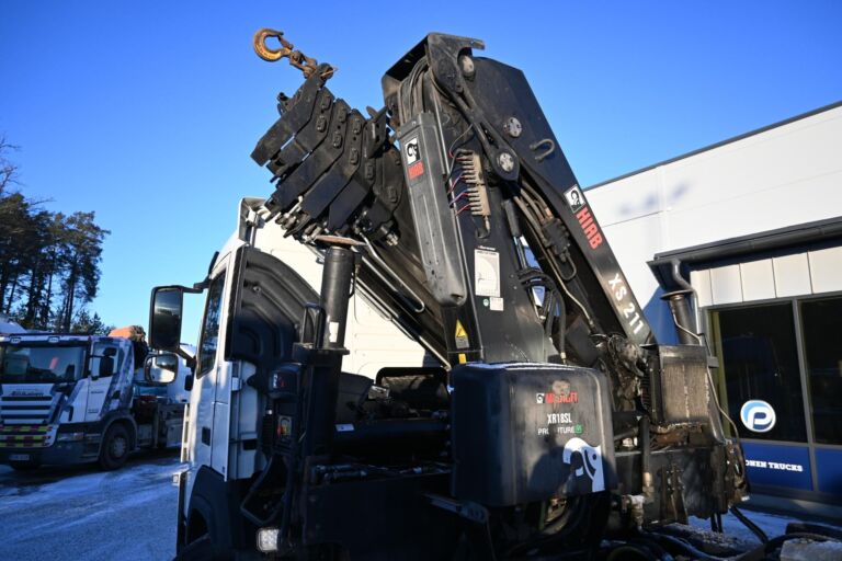 Volvo FM450 6x2 HIAB 211 & Multilift
