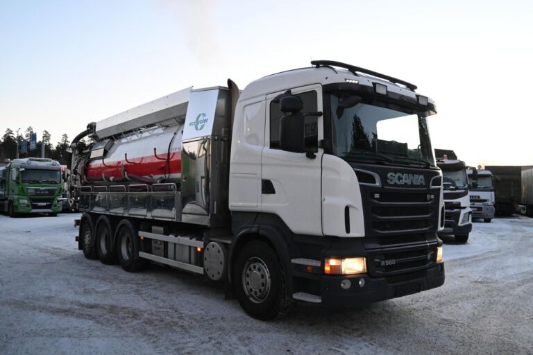 Scania R560 8x4*4 EUR-MARK