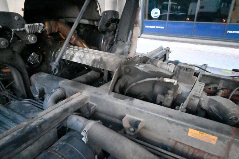 Scania R560 8x4*4 EUR-MARK