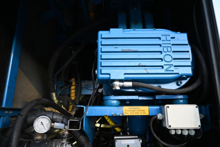 Scania R560 8x4*4 EUR-MARK