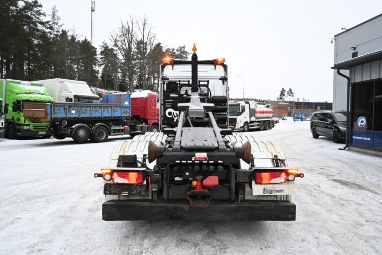 Scania R500 8x4*4 Tienhoito/Koukkuauto