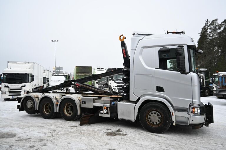 Scania R500 8x4*4 Tienhoito/Koukkuauto