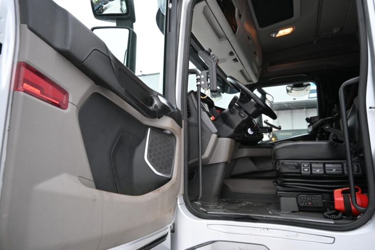 Scania R500 8x4*4 Tienhoito/Koukkuauto