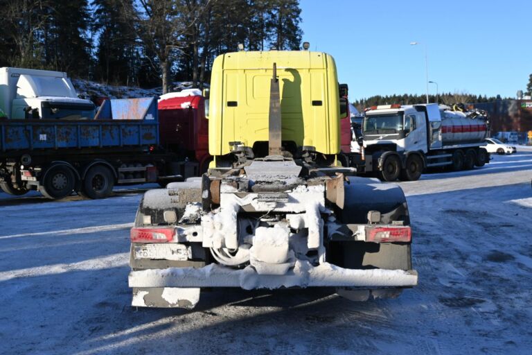 Scania R520 8x2 V8 koukku