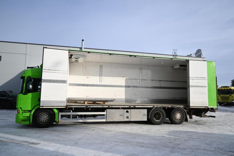 Scania P410 6x2*4 Carrier Supra