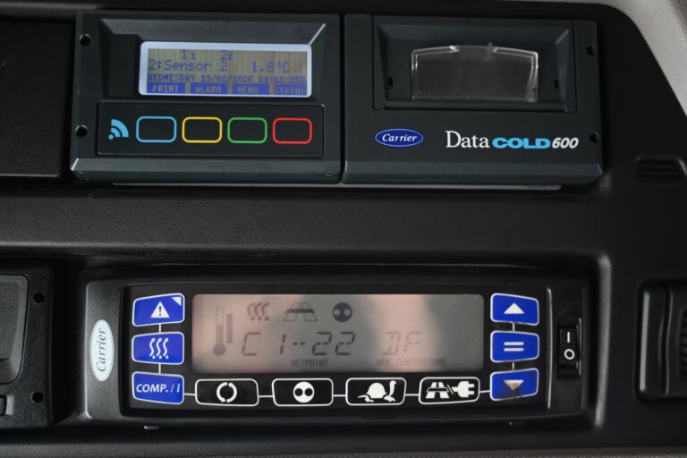 Scania P410 6x2*4 Carrier Supra