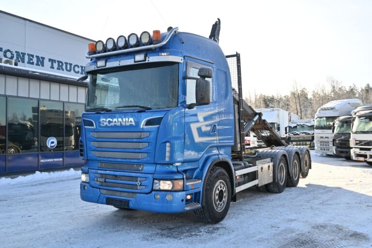 Scania R560 8x4*4 Tridem koukkuauto