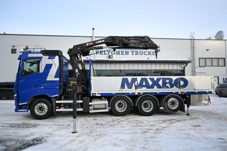 Volvo FH540 8x4*4 Tridem HIAB 302 8+1