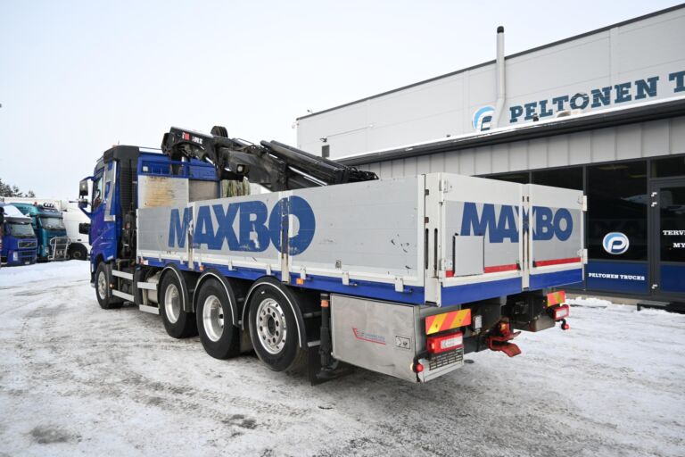 Volvo FH540 8x4*4 Tridem HIAB 302 8+1