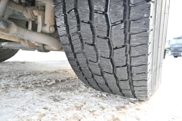 Volvo FH540 8x4*4 Tridem HIAB 302 8+1