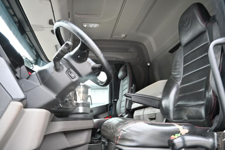 Scania R580 8x4*4 Tridem JOAB 24T