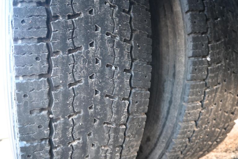 Volvo FH650 8x4*4 Tridem 7m koukkulaite