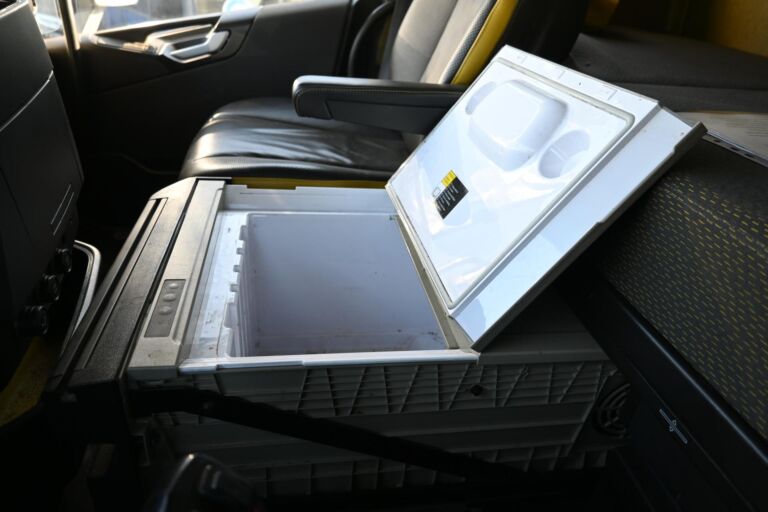 Volvo FH650 8x4*4 Tridem 7m koukkulaite