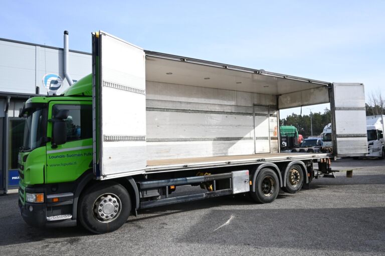 Scania P400 6x2 Sivuaukeava