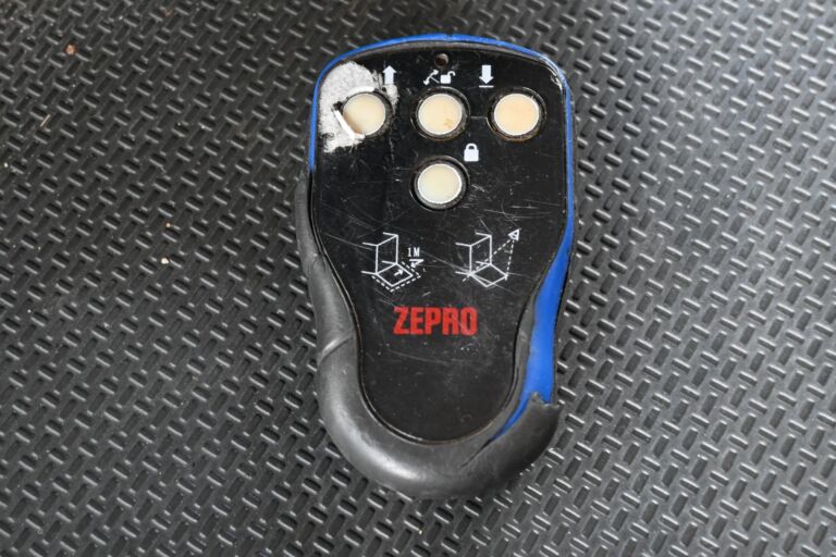 Scania P400 6x2 Sivuaukeava