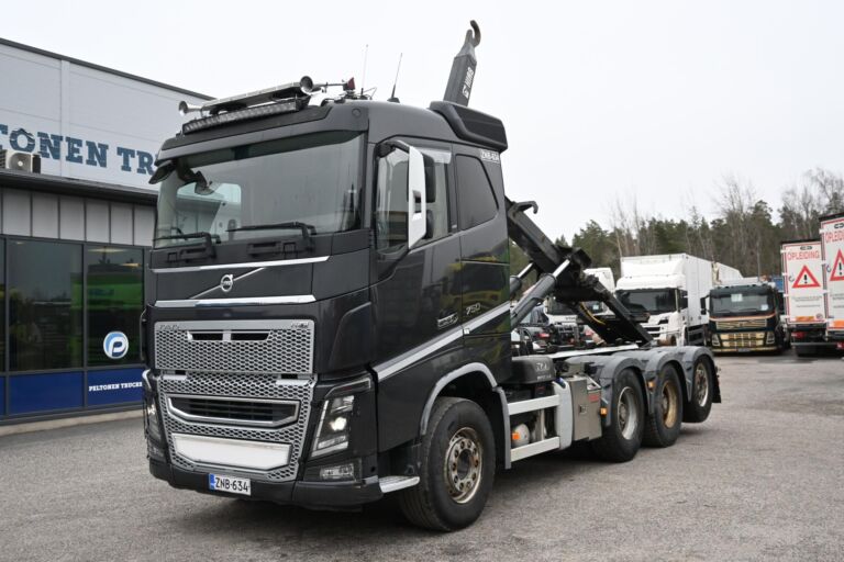 Volvo FH750 8x4