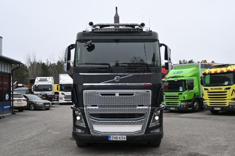 Volvo FH750 8x4