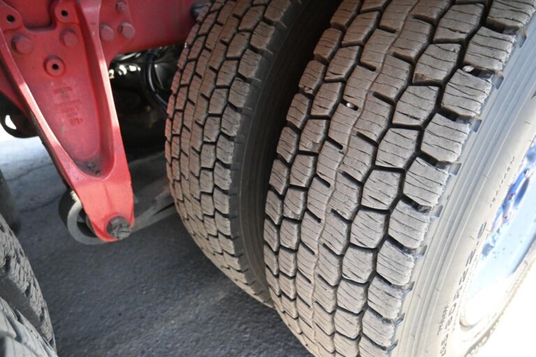 Scania R650 8x4*4 Tridem