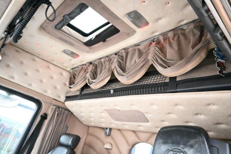 Scania R500 8x2 HIAB 244 & Multilift