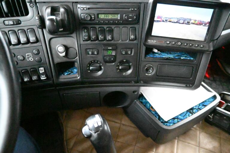 Scania R500 8x2 HIAB 244 & Multilift