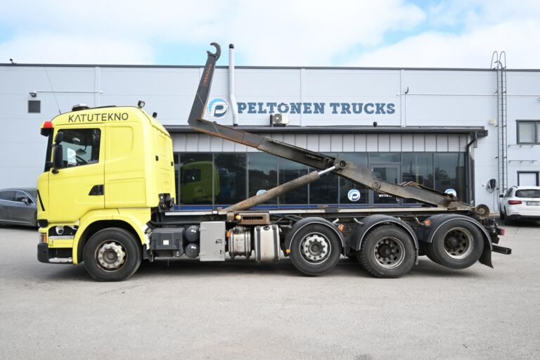 Scania R520 8x2 V8 koukku