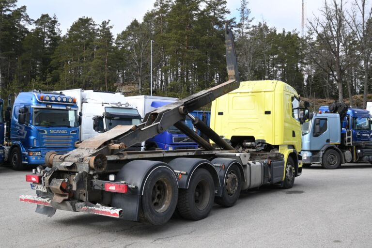 Scania R520 8x2 V8 koukku