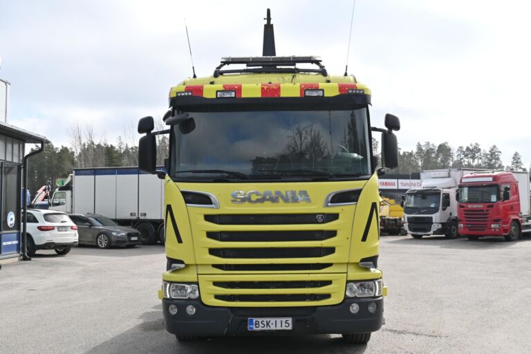 Scania R520 8x2 V8 koukku